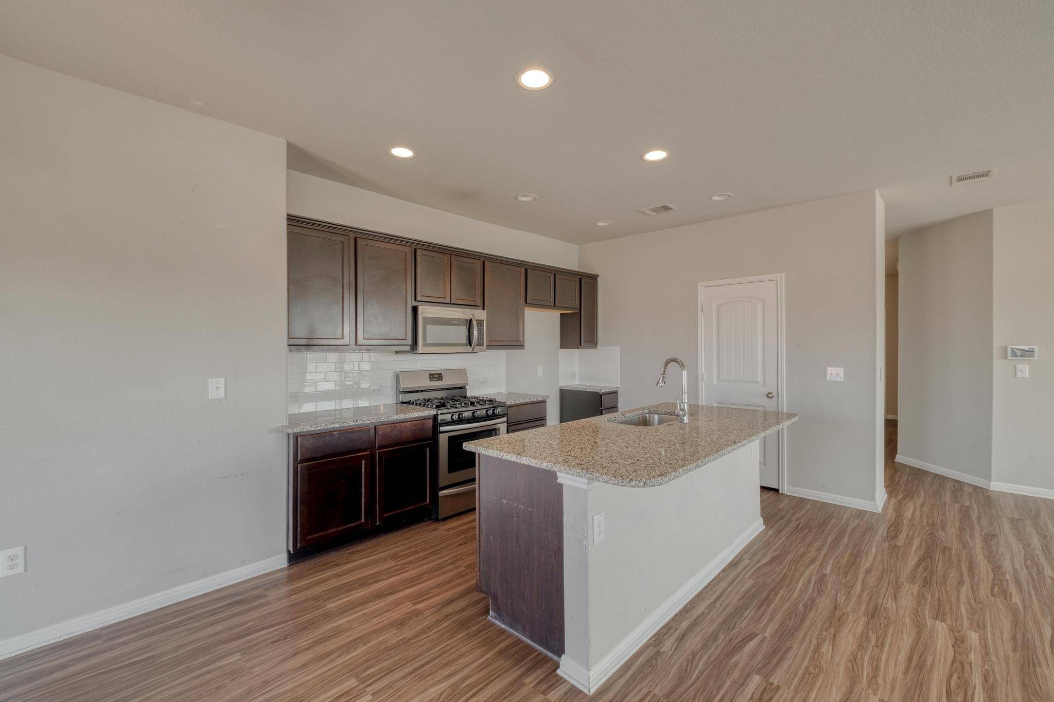 108 Kleberg CT, Georgetown, TX 78626