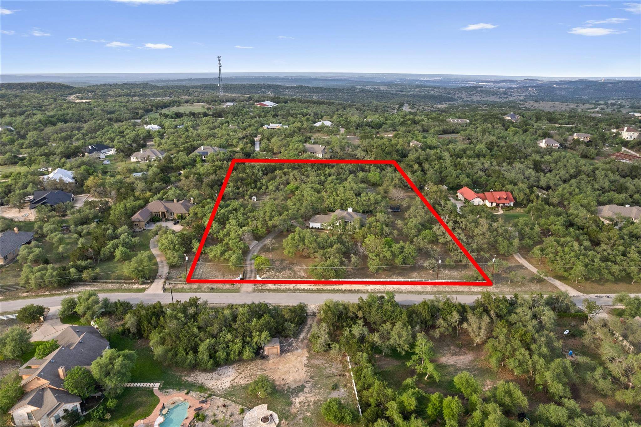 606 Winchester DR, Dripping Springs, TX 78620