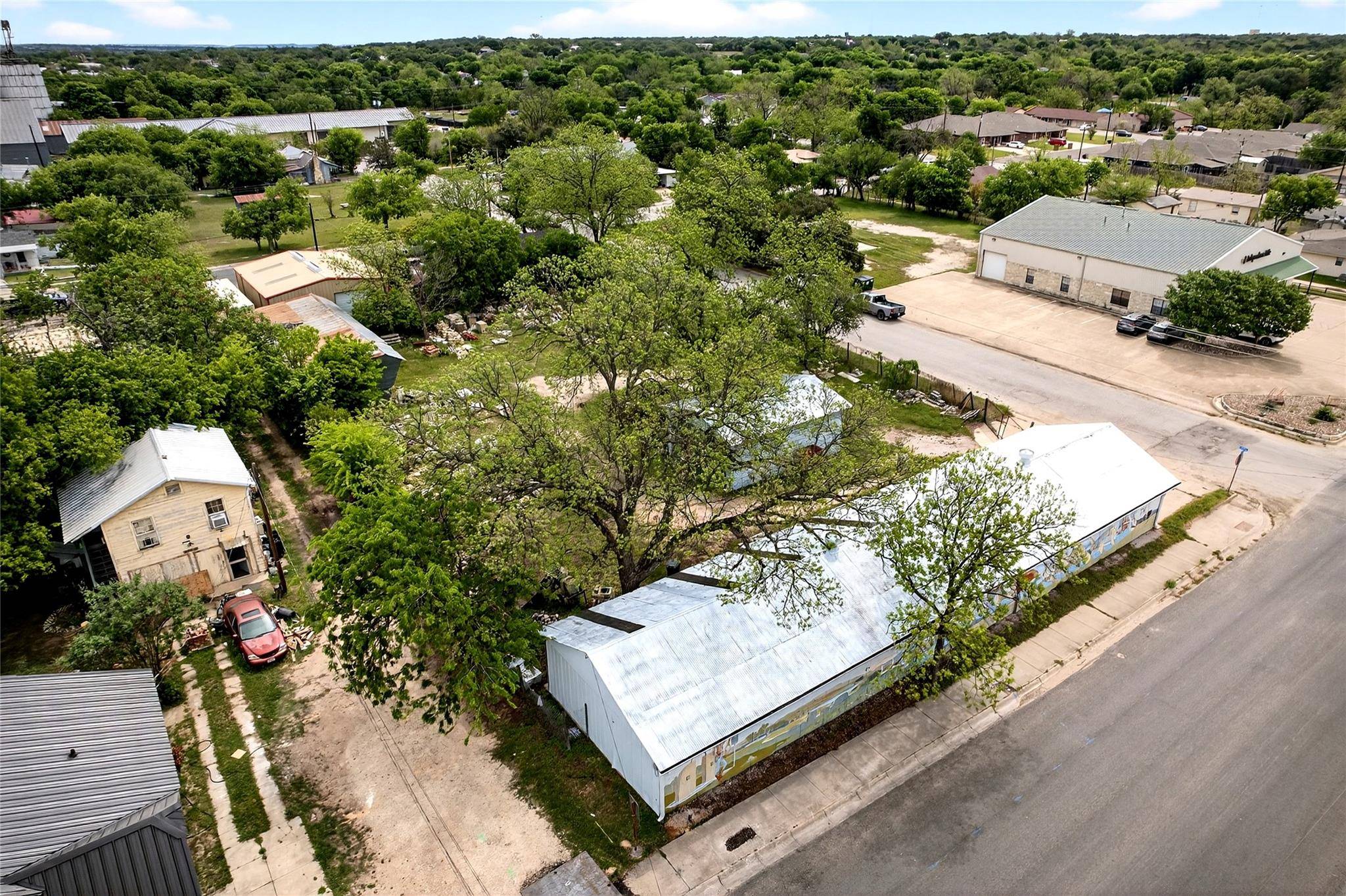 401 E 6th ST, Lampasas, TX 76550