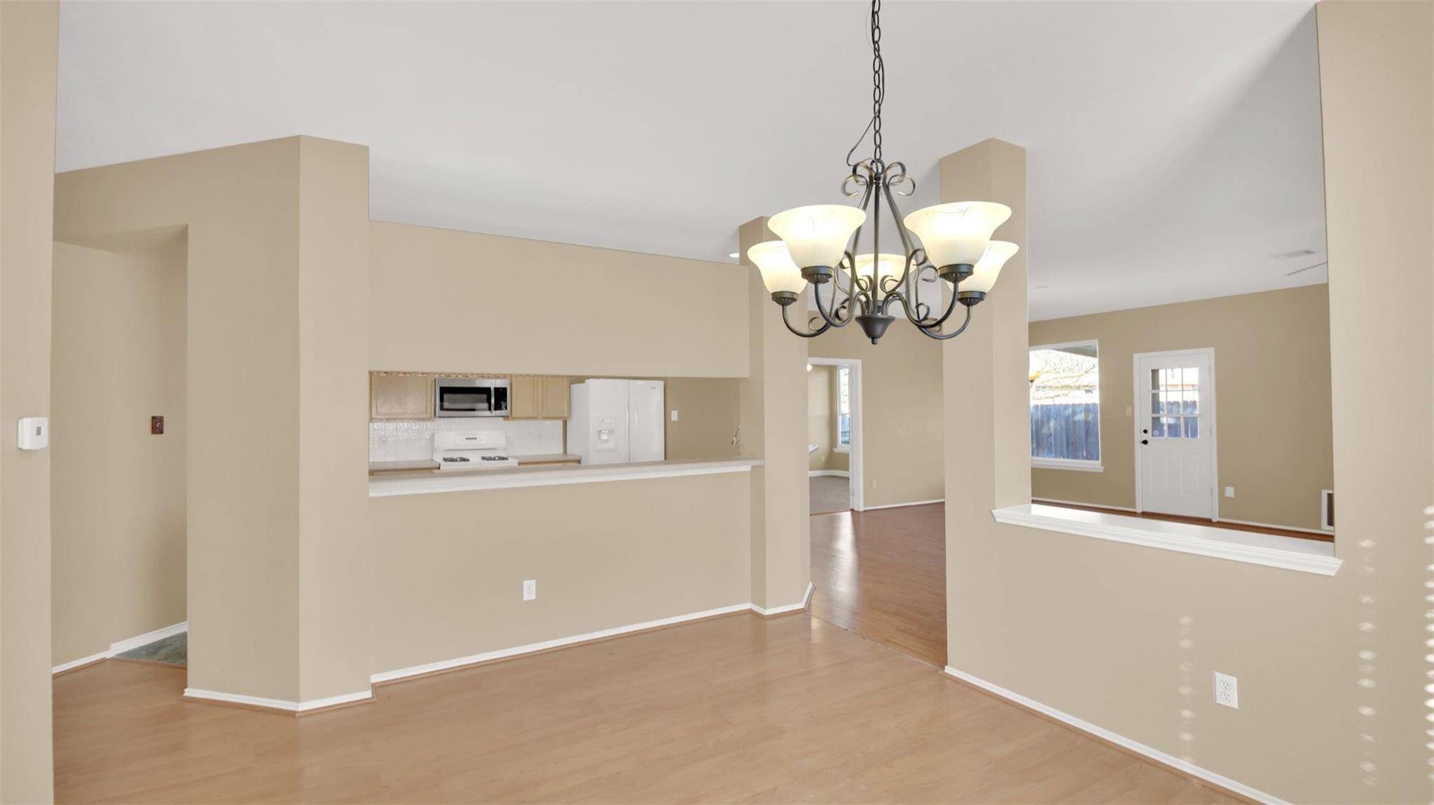 1030 Disraeli CIR, Pflugerville, TX 78660