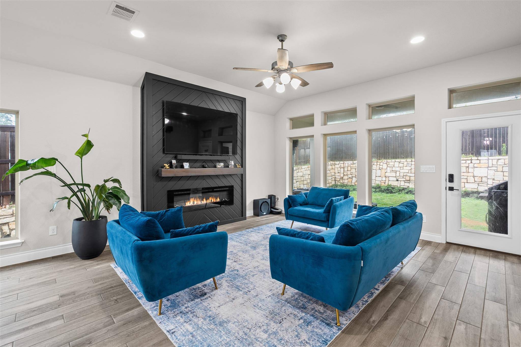 341 Pisa LN, Georgetown, TX 78628