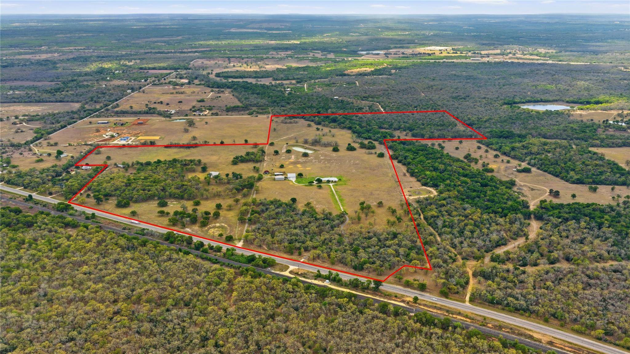 13661 E HIGHWAY 90, Kingsbury, TX 78638