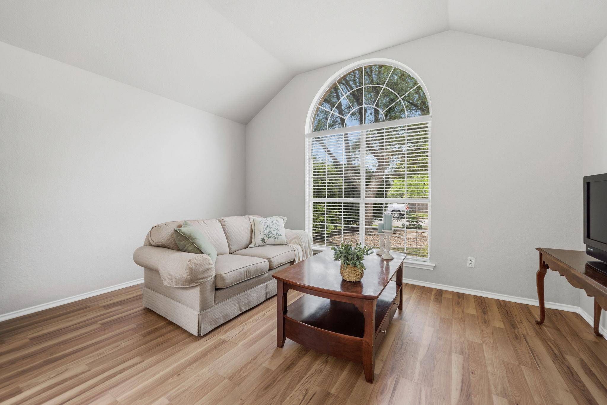 3704 Kissman DR, Austin, TX 78728