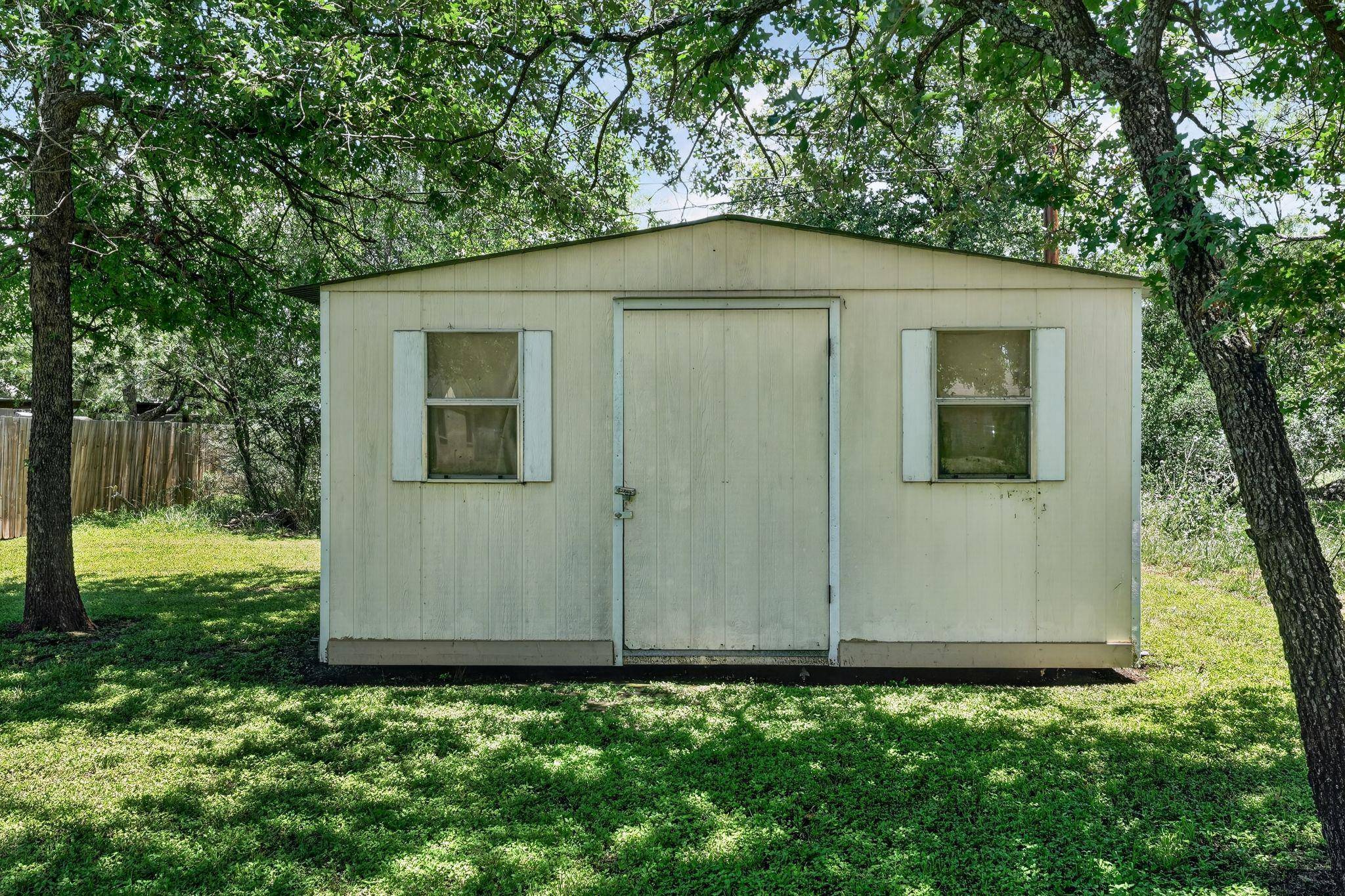 629 Birch LN, Cottonwood Shores, TX 78657