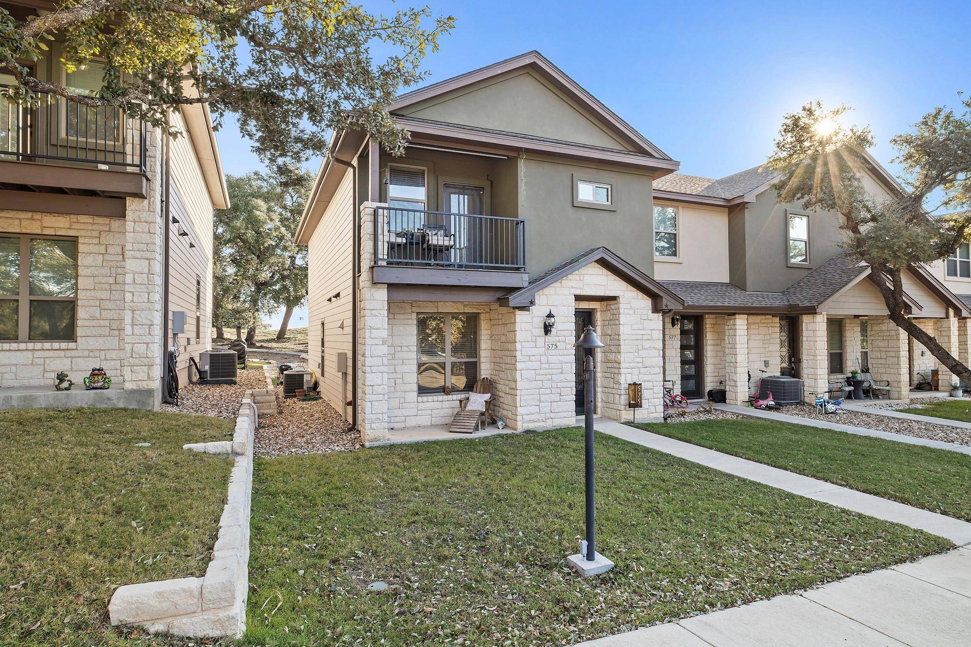575 Demarett DR, Point Venture, TX 78645
