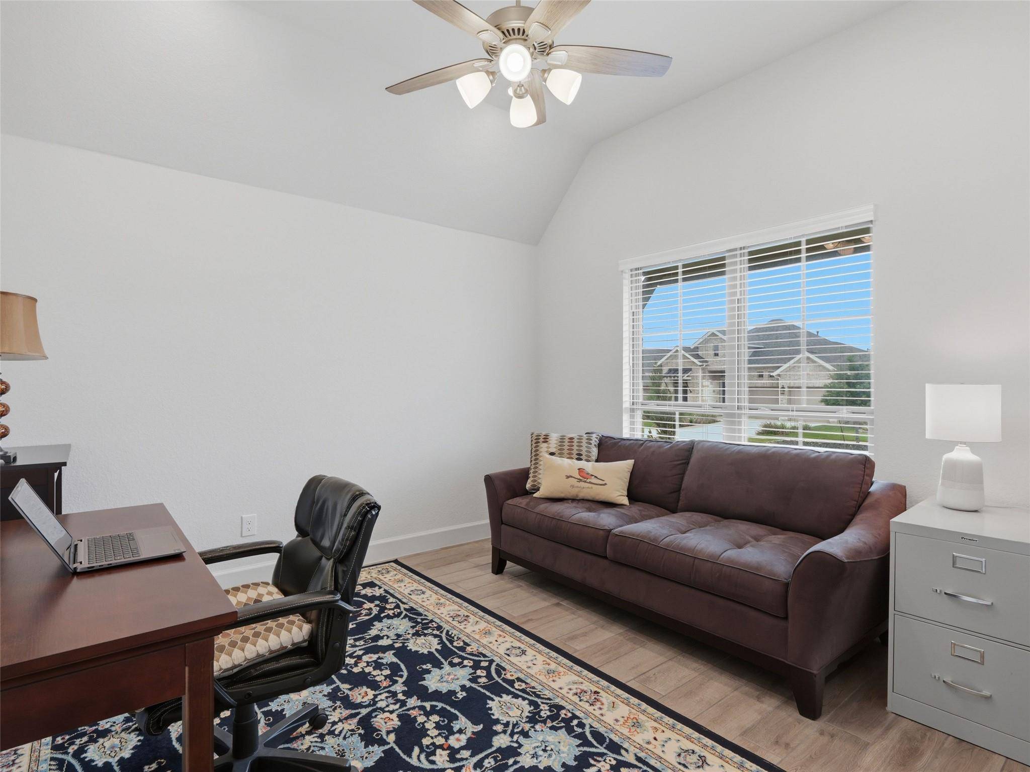 1833 Luna ST, New Braunfels, TX 78132