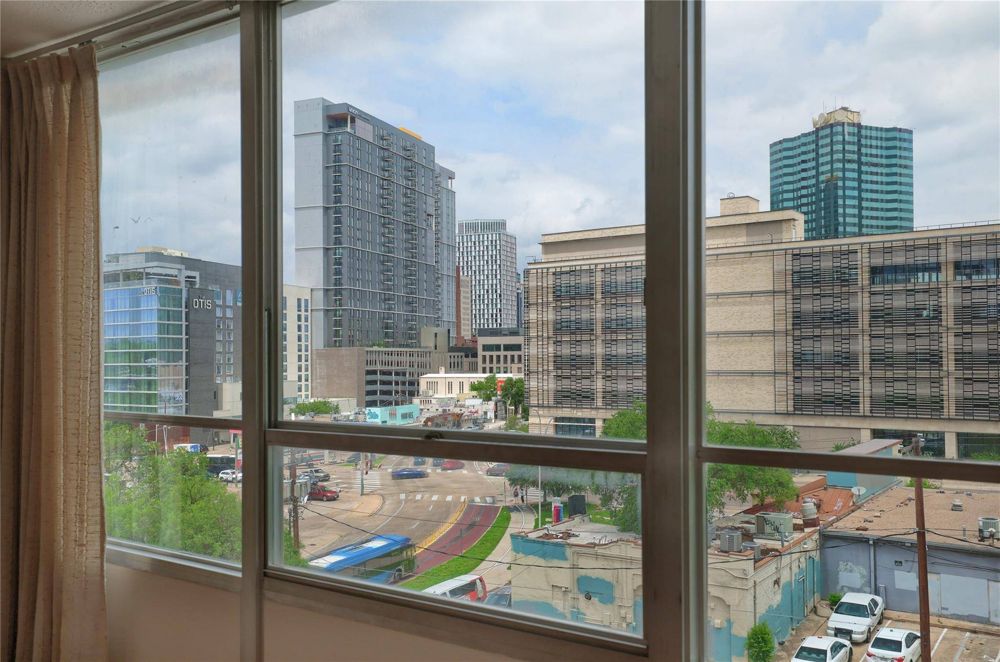 1800 Lavaca ST #A508, Austin, TX 78701