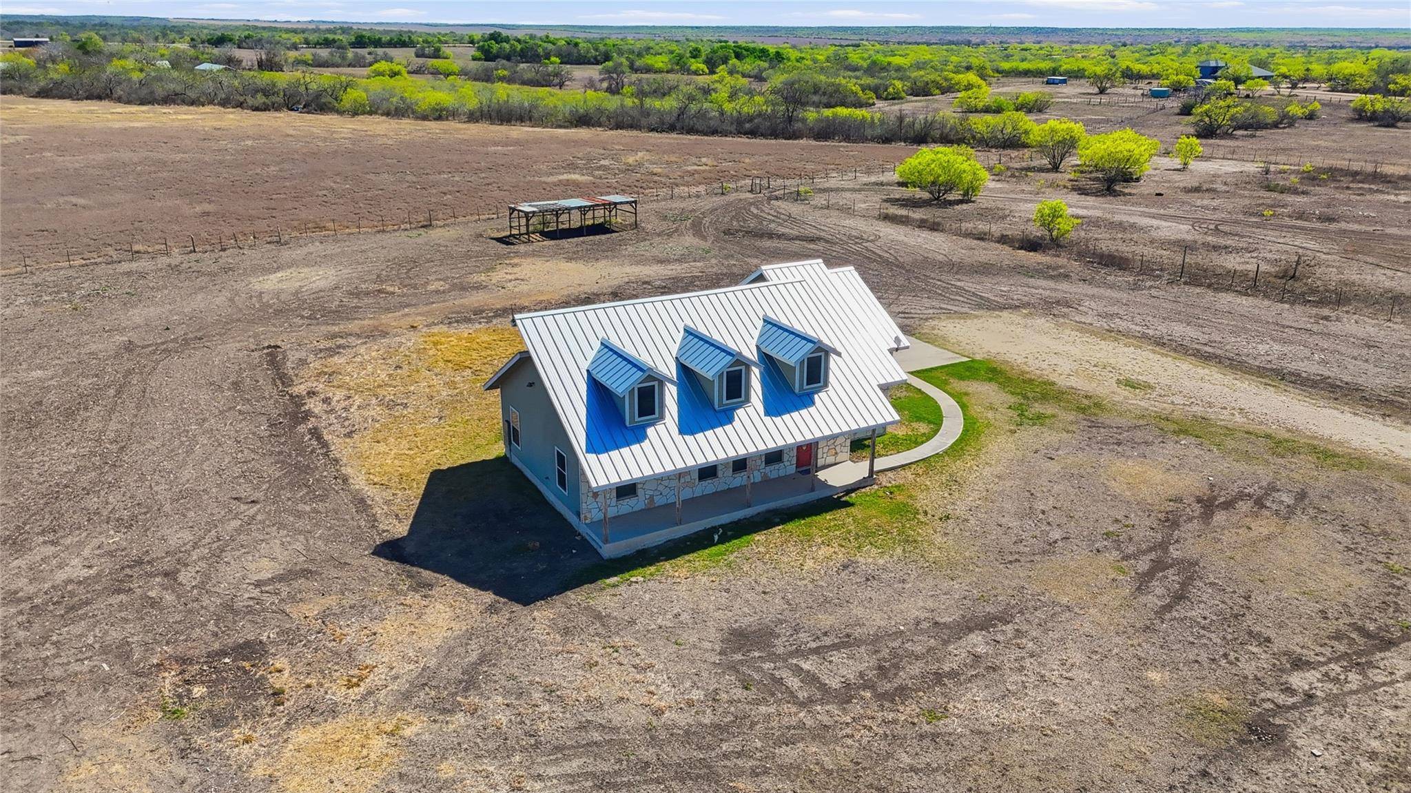 4355 SE River RD, Martindale, TX 78655