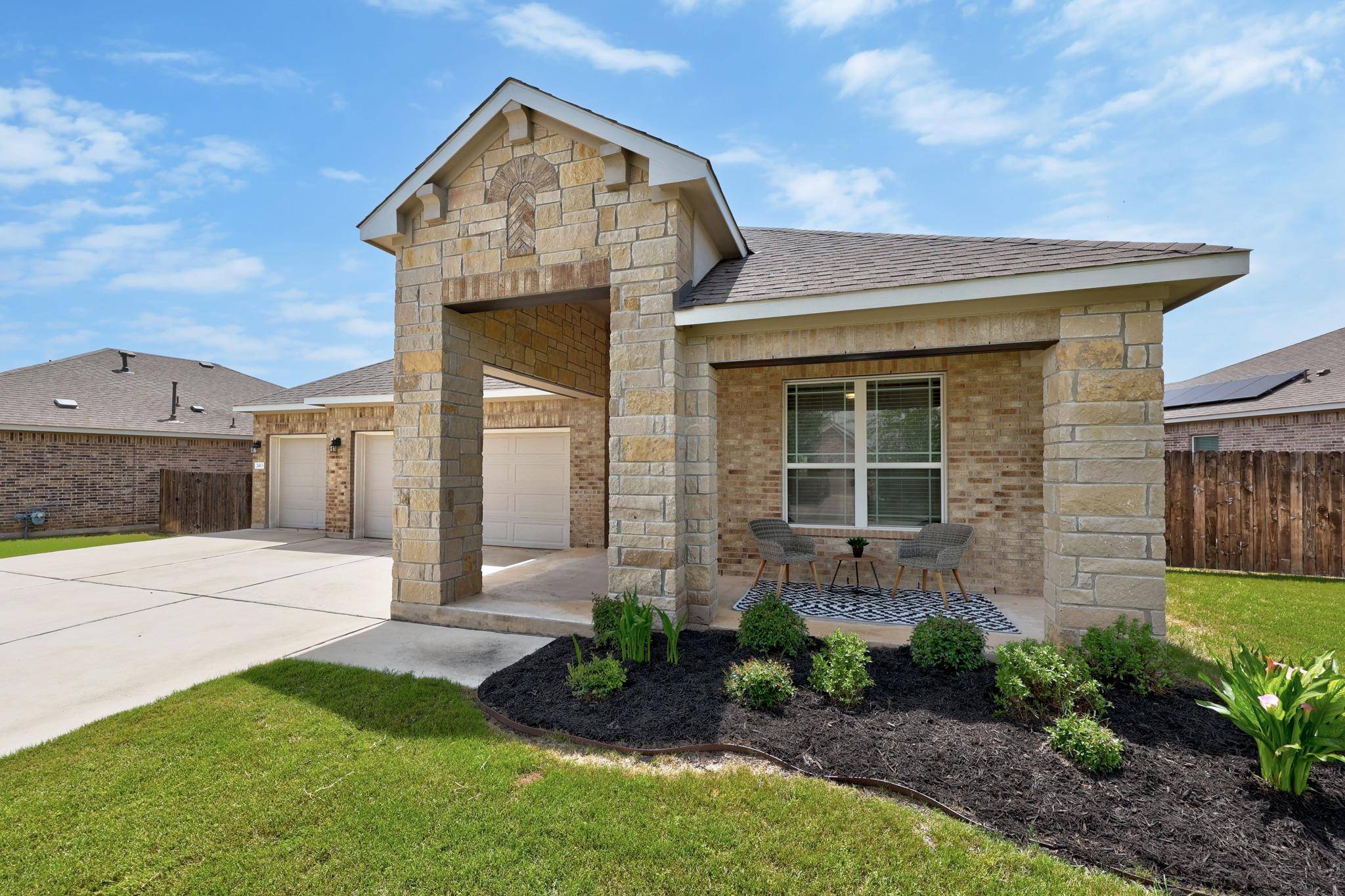 2413 Star Hill Ranch ST, Georgetown, TX 78628