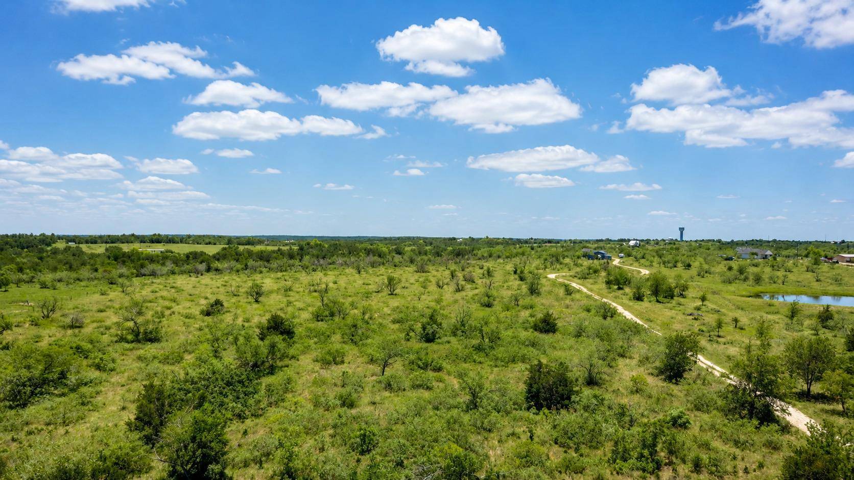 2500 NE County Road 466 DR, Elgin, TX 78621