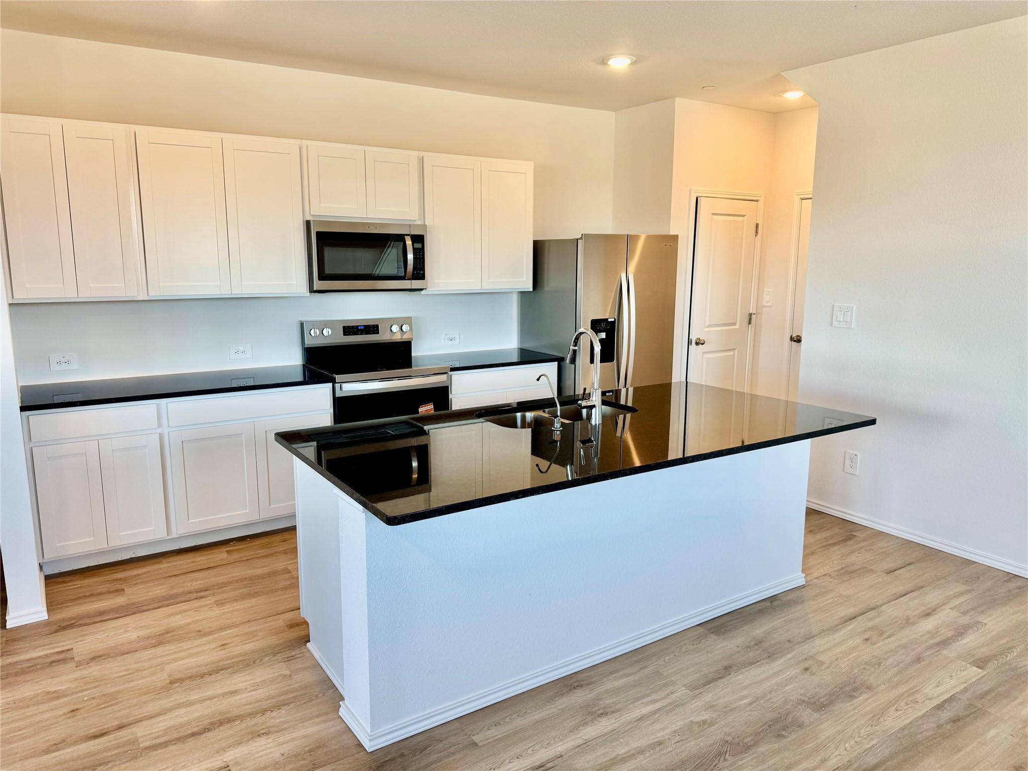 105 Calcite RD #1, Kyle, TX 78640