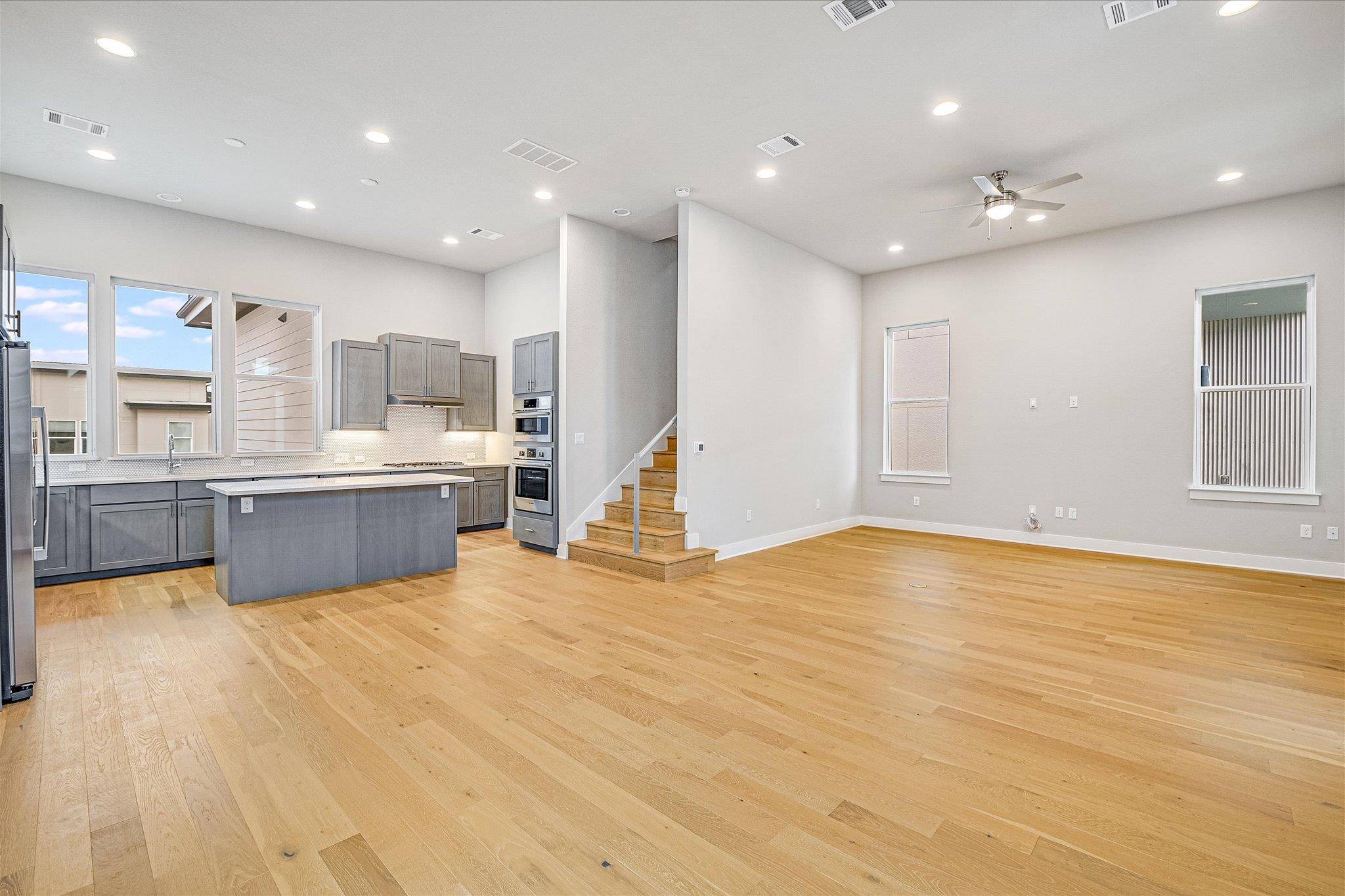6136 Florencia LN, Austin, TX 78724