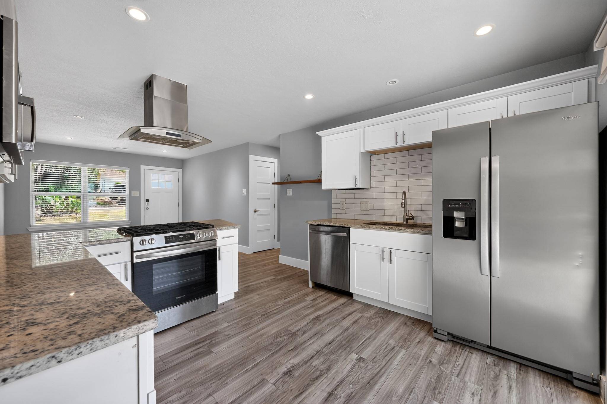 2321 Lakehurst DR, Austin, TX 78744