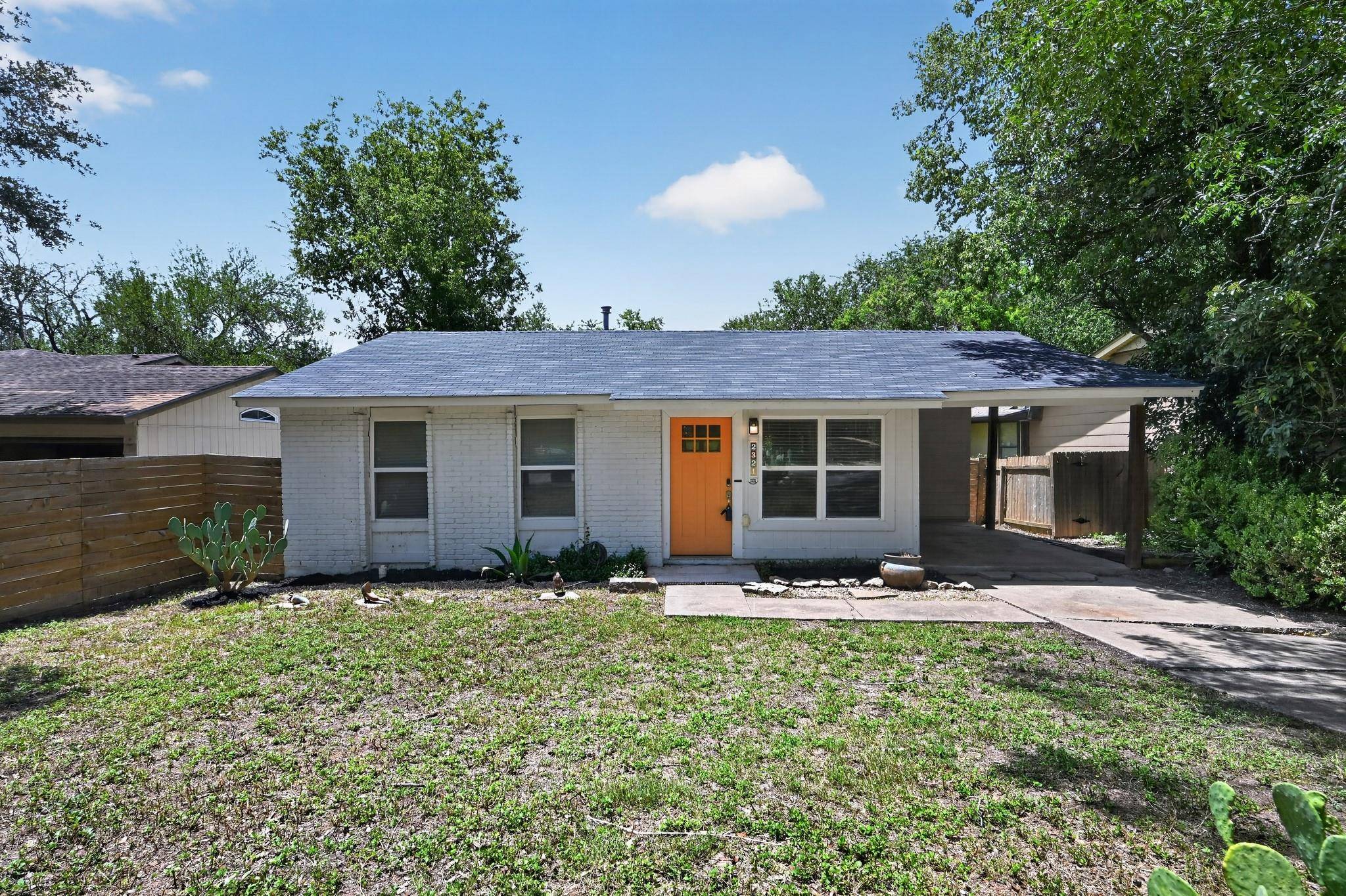 2321 Lakehurst DR, Austin, TX 78744