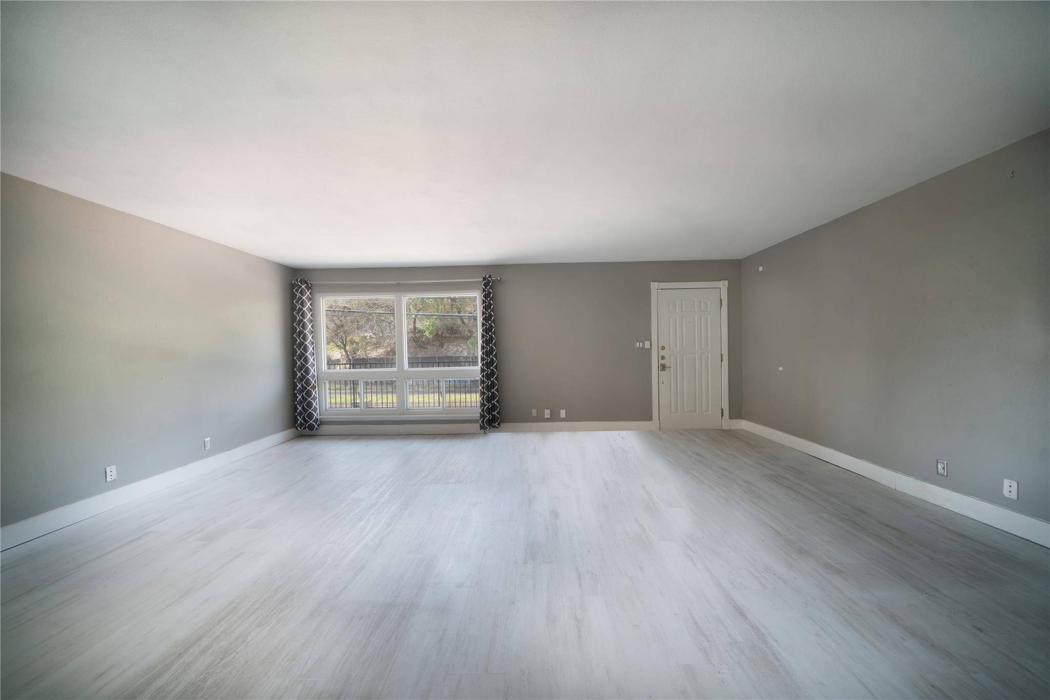 500 E Riverside DR #242, Austin, TX 78704