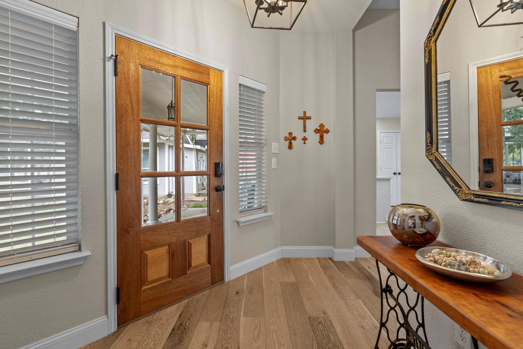 113 Scenic DR, Horseshoe Bay, TX 78657