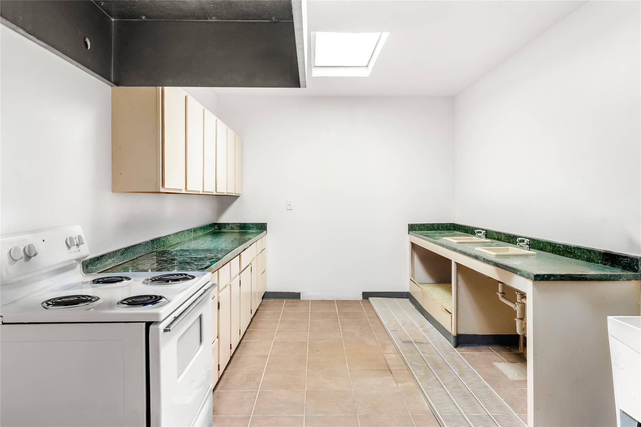 822 Fairfield DR, Austin, TX 78758