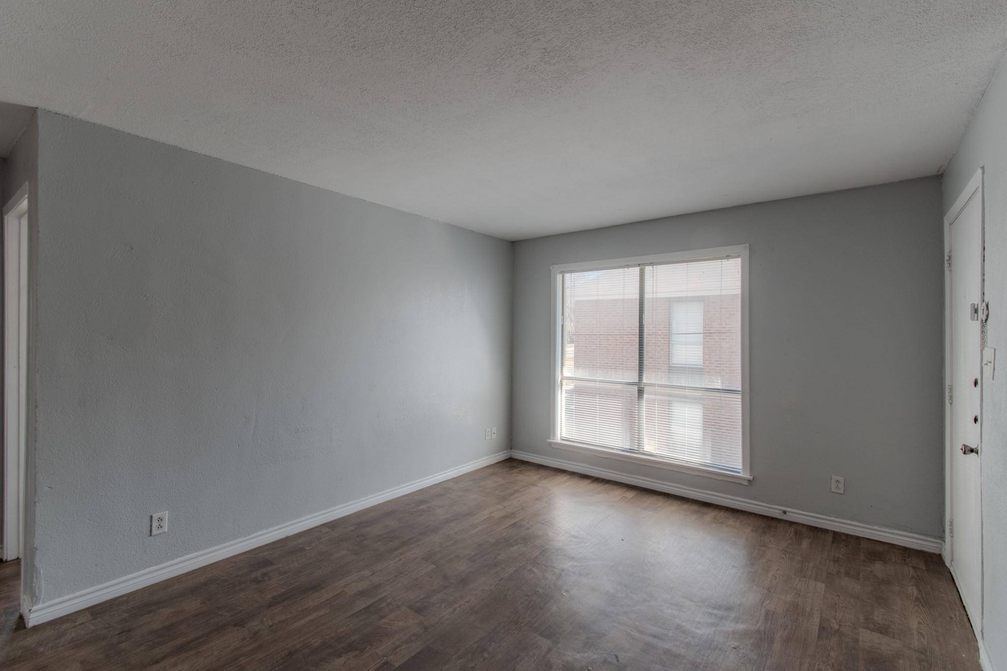 100 Uhland RD #3, San Marcos, TX 78666