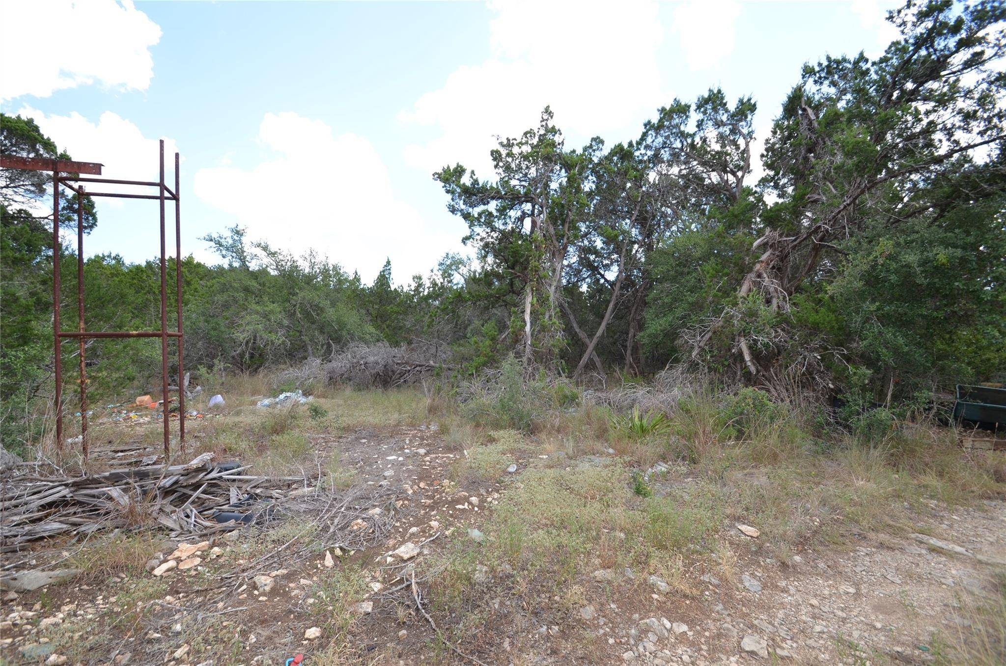 360 Jennifer LN, Driftwood, TX 78619