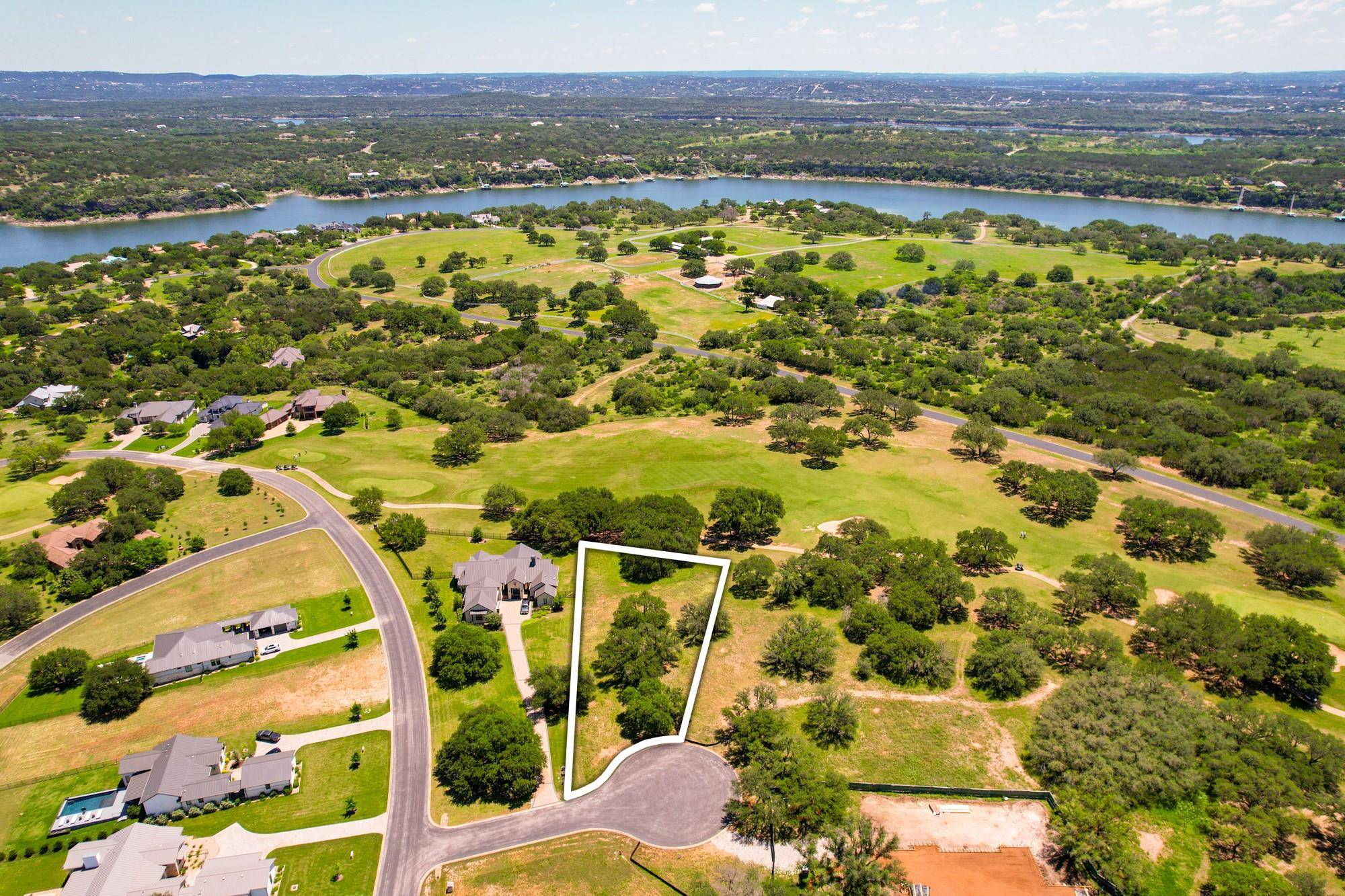 2703 Stableford CT, Spicewood, TX 78669