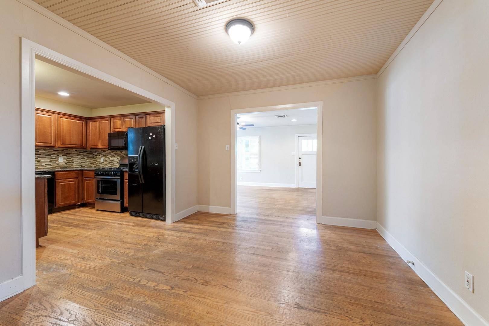 921 E 37 ST #A&B, Austin, TX 78705