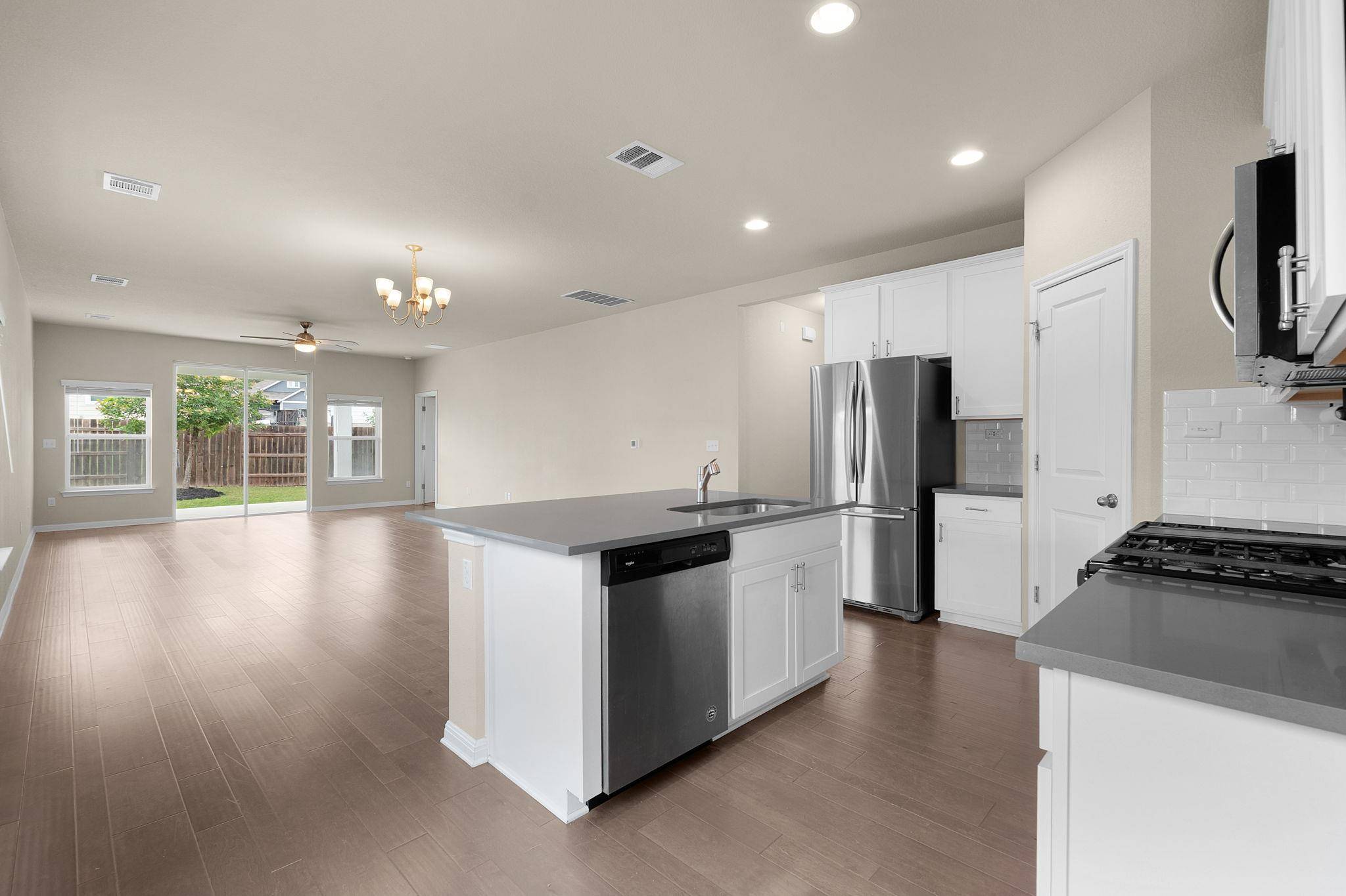 112 Creek Plum CT, Liberty Hill, TX 78642