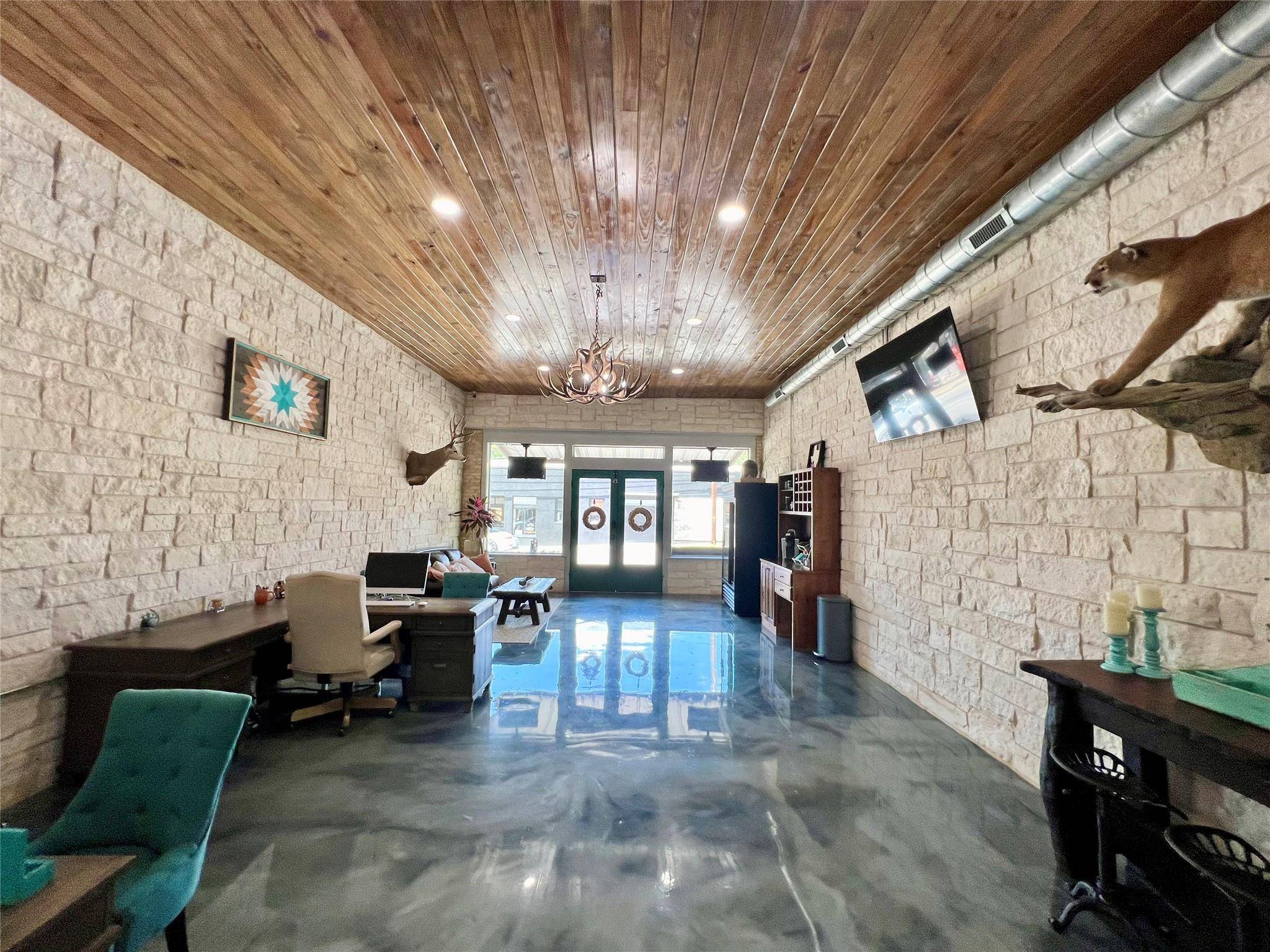 104 E Main ST, Johnson City, TX 78636
