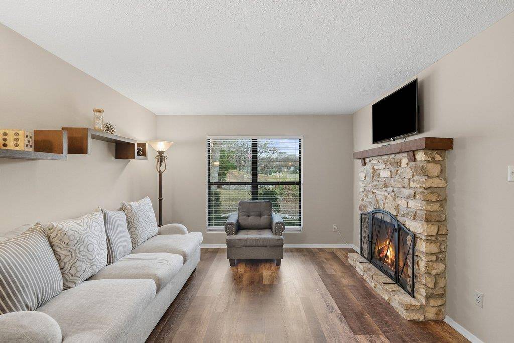 1201 Hi Stirrup #104, Horseshoe Bay, TX 78657