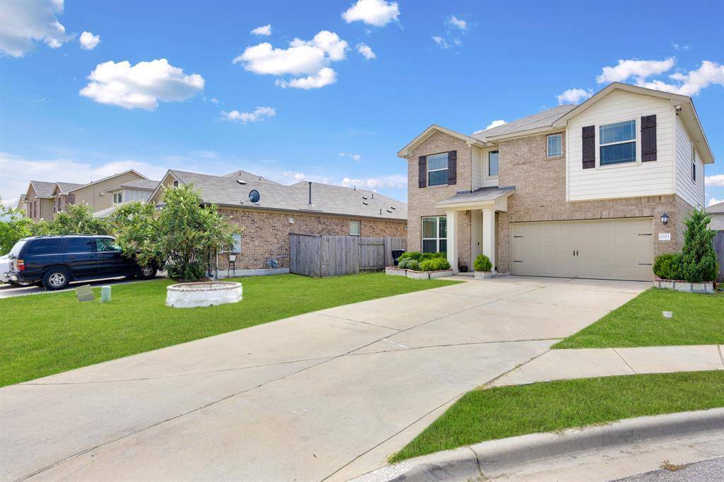 11813 Sandy Lodge CT, Manor, TX 78653