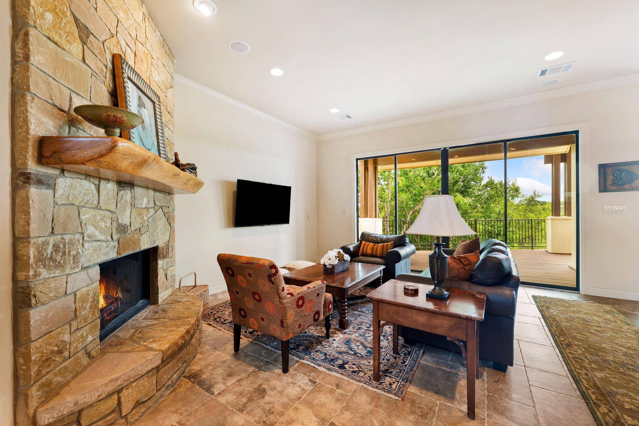 1231 Lake Shore DR, Spicewood, TX 78669
