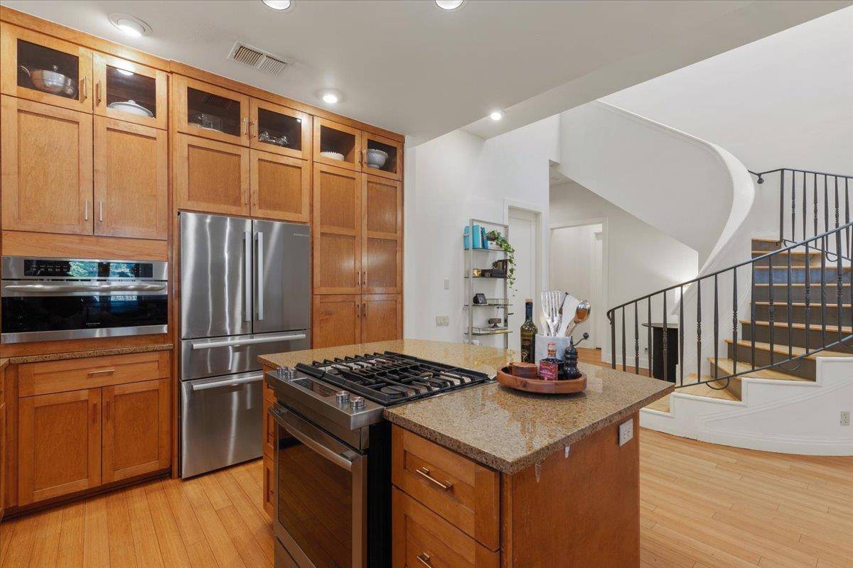 2207 Forest TRL #A, Austin, TX 78703