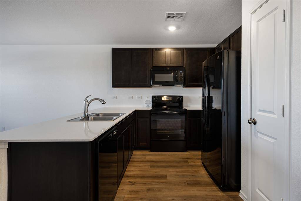 1131 Largemouth LN, Bastrop, TX 78602