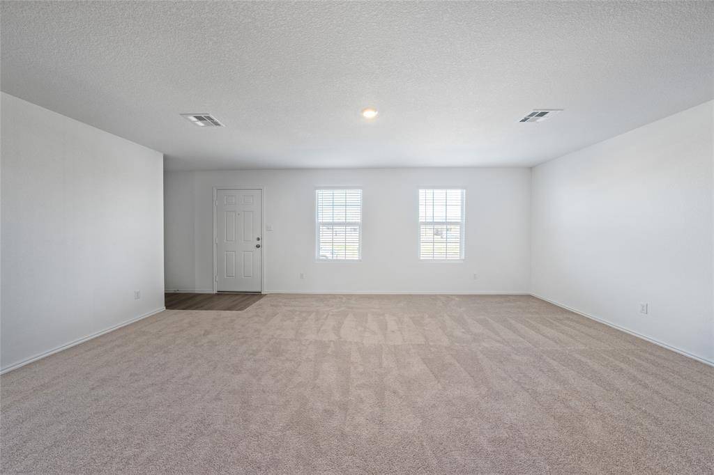 1131 Largemouth LN, Bastrop, TX 78602