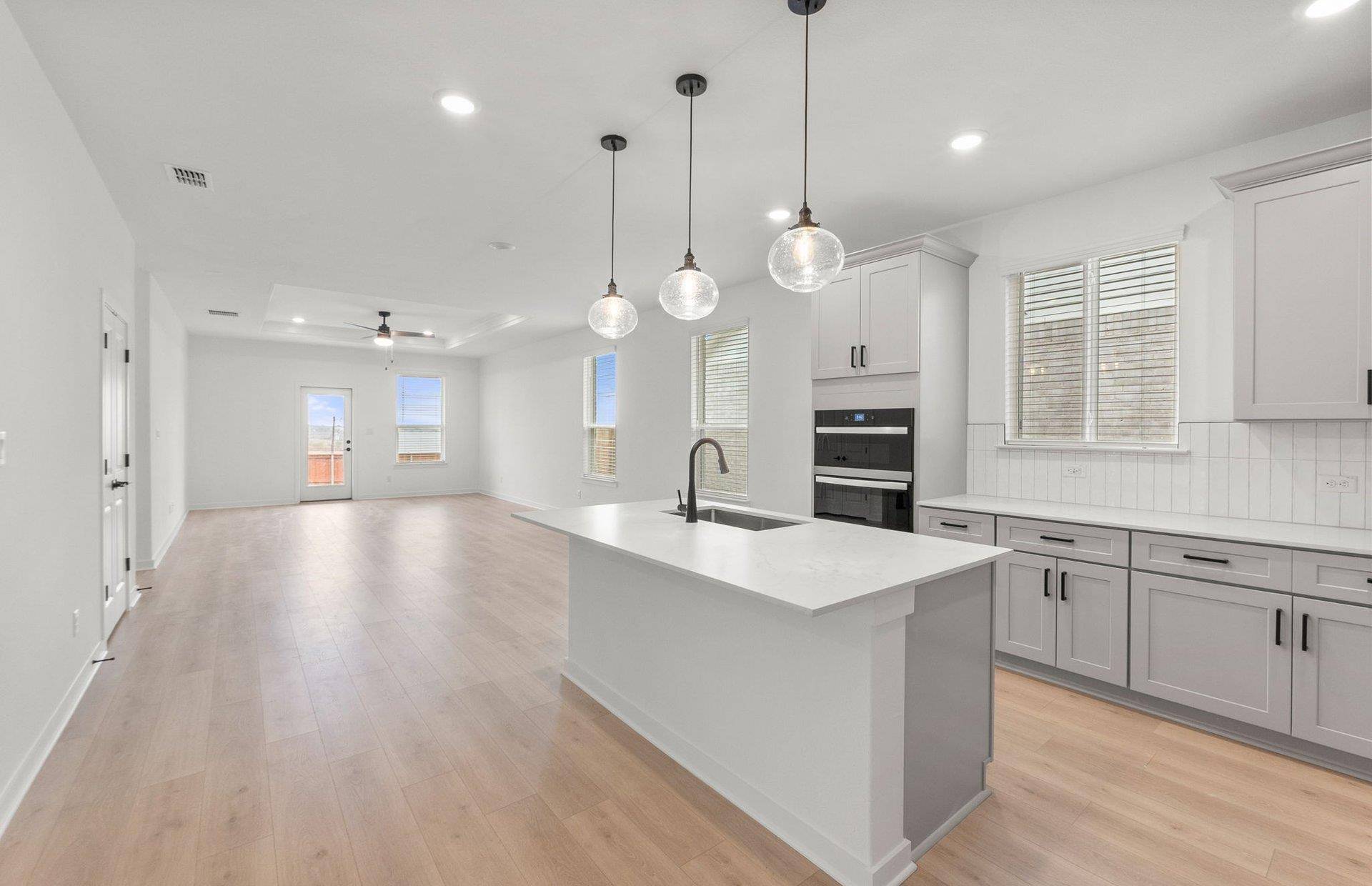 596 Rubber Tree WAY, Buda, TX 78610