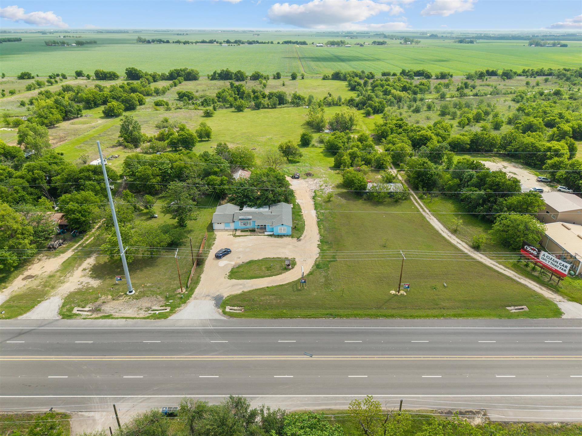 3101 S Hwy 95, Taylor, TX 76574