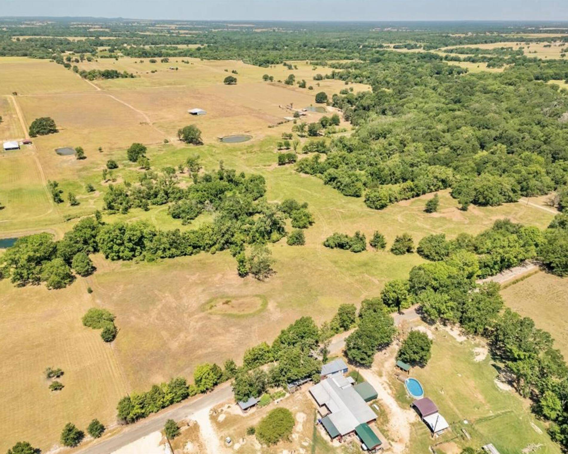 000 CR 326, Lexington, TX 78947
