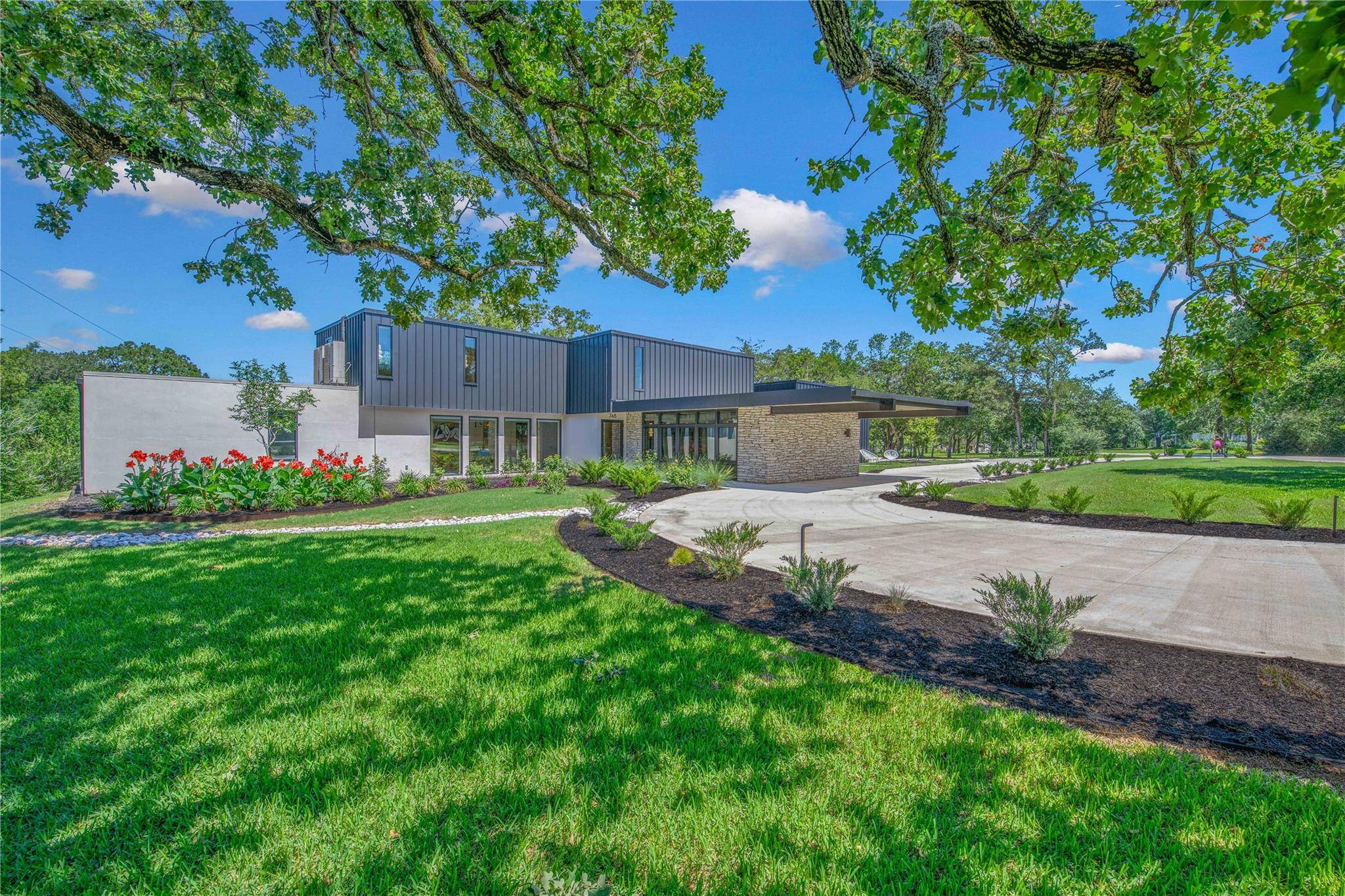Address not disclosed, Bryan, TX 77802