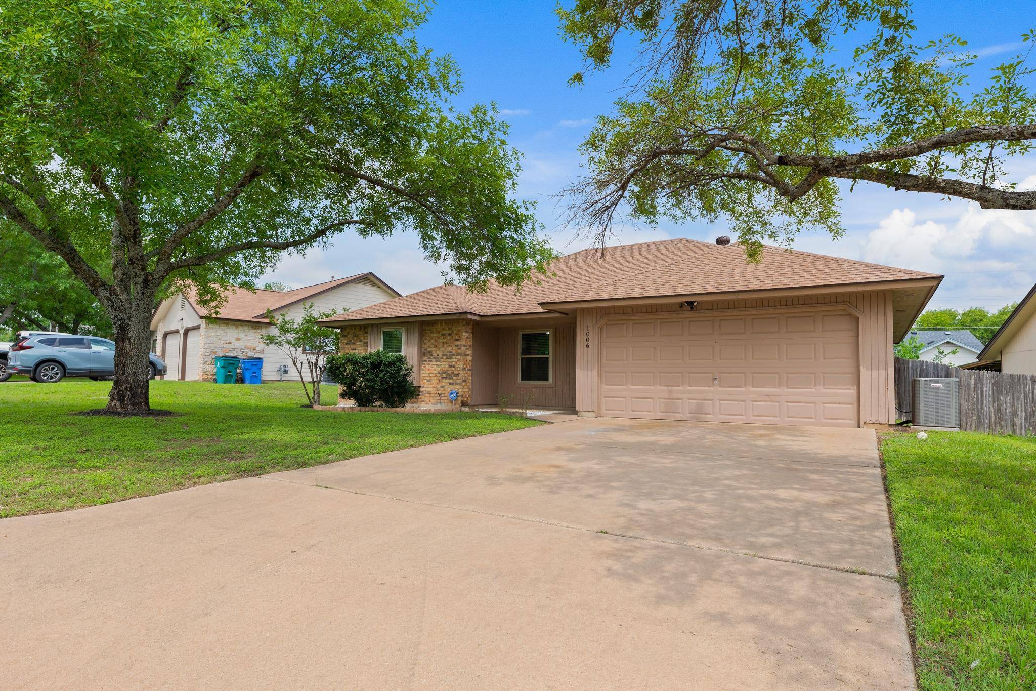 1006 Cresswell DR, Pflugerville, TX 78660