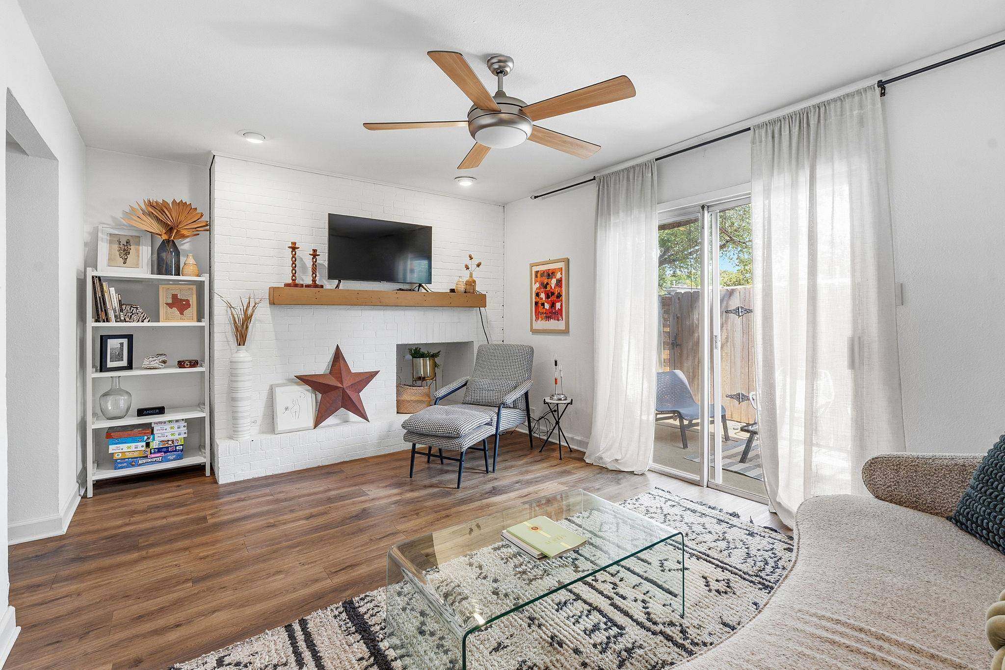 2300 Hancock DR #6, Austin, TX 78756