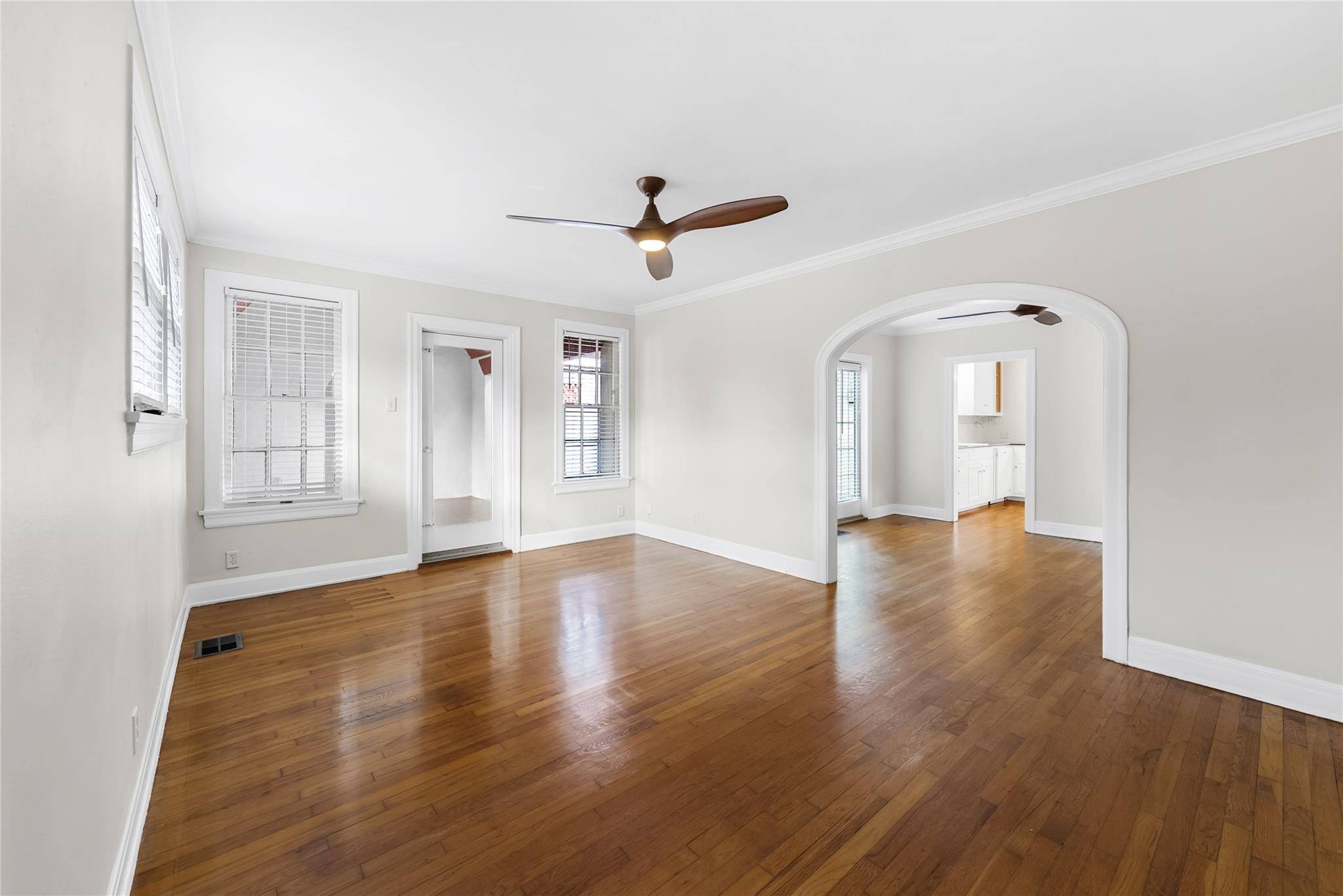 2009 Travis Heights BLVD, Austin, TX 78704