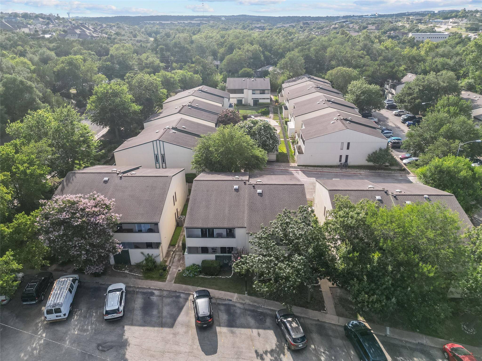 6718 Silvermine DR #302, Austin, TX 78736