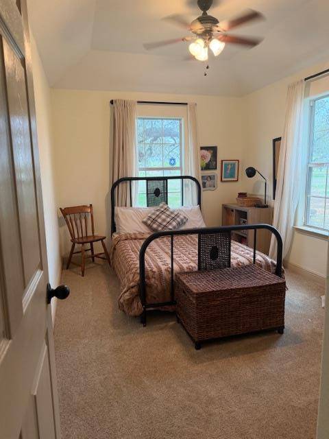 100 County Road 423, Stockdale, TX 78160
