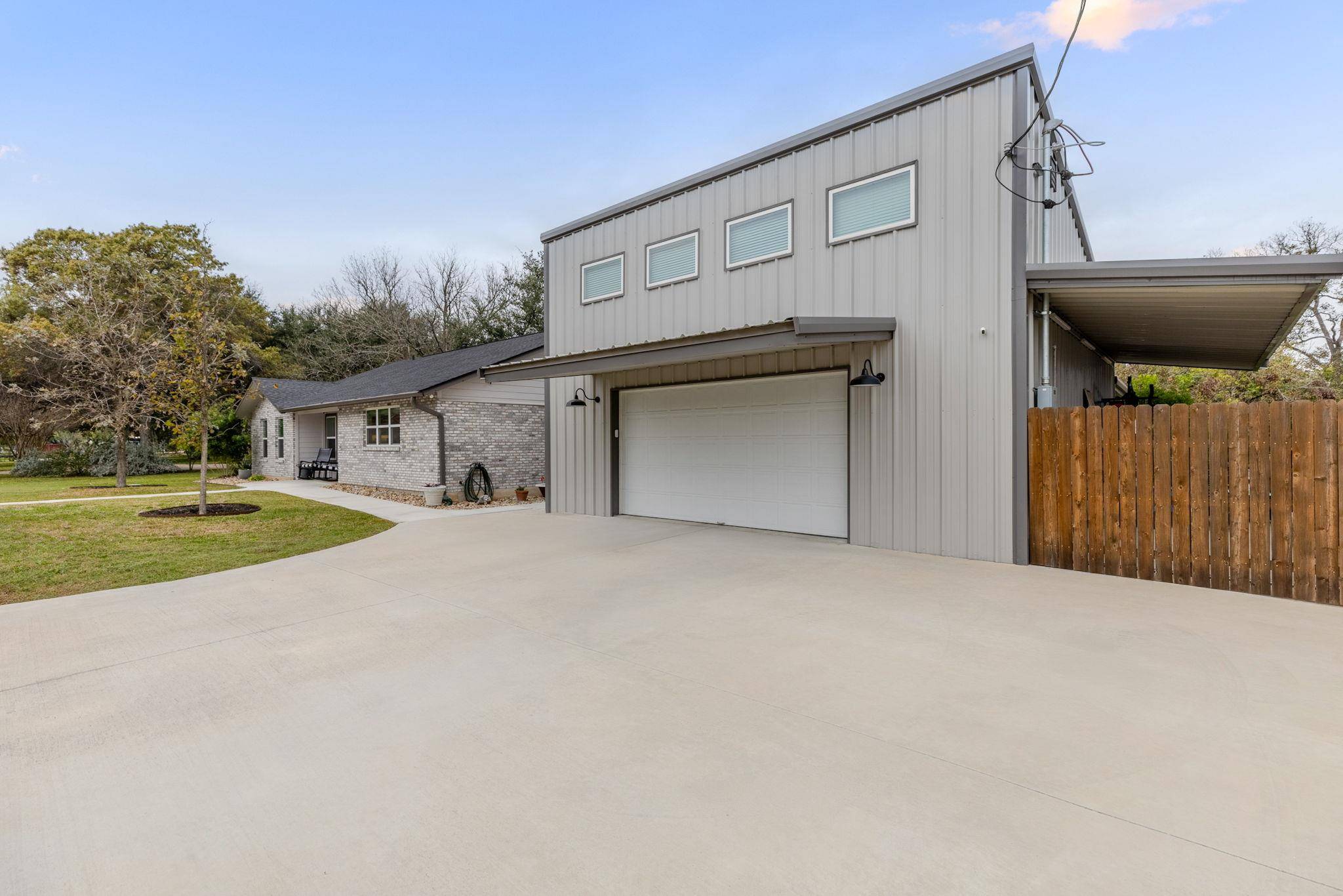 4400 County Road 123, Round Rock, TX 78664