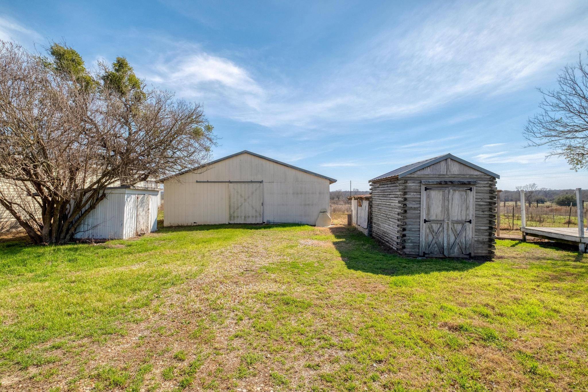 829 State Highway 21 HWY W, Cedar Creek, TX 78612