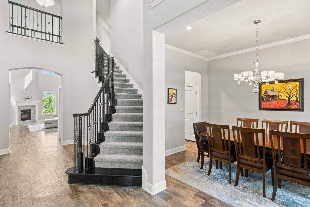 5313 Lipan Apache BND, Austin, TX 78738