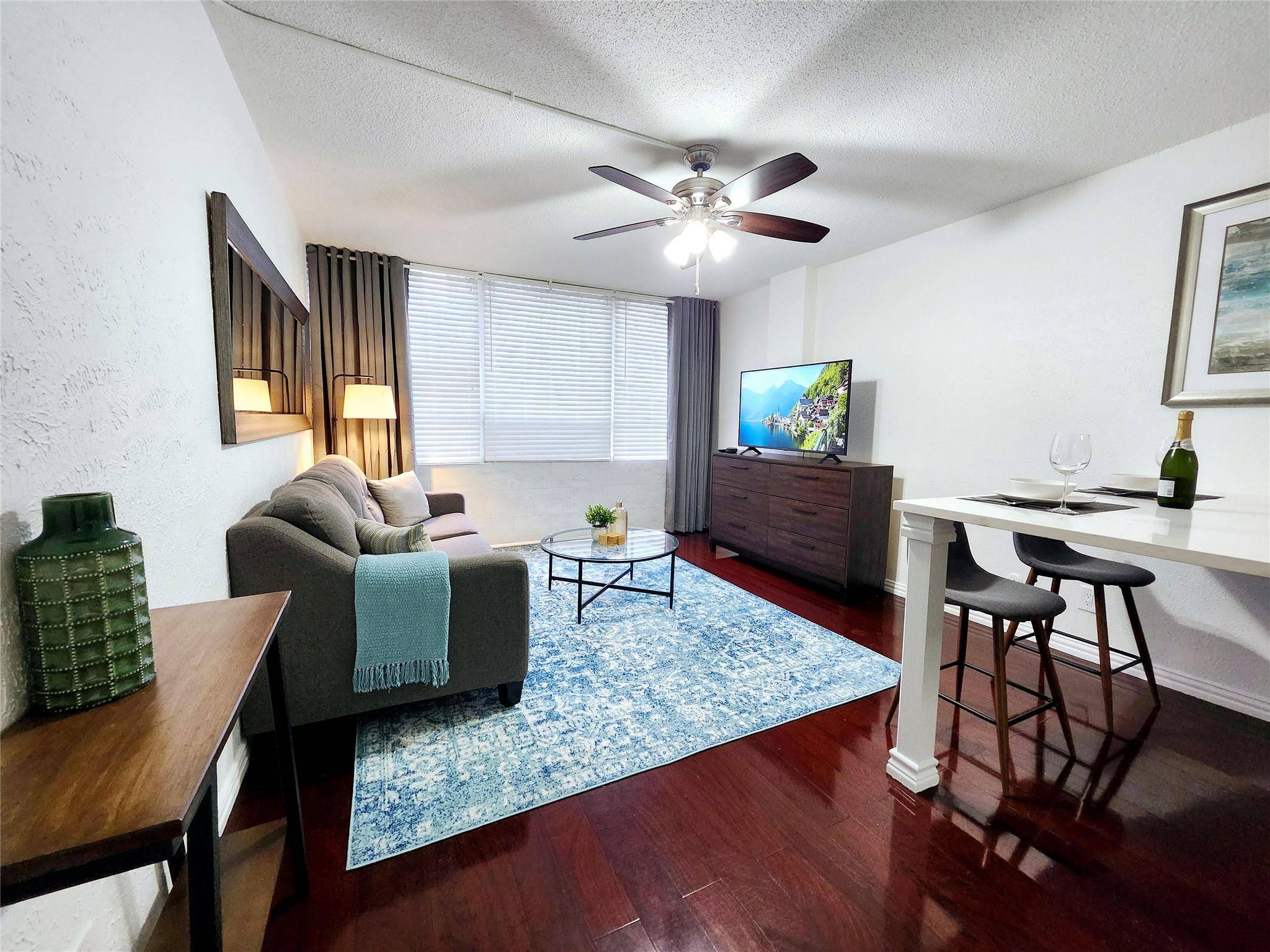 1800 Lavaca ST #102, Austin, TX 78701