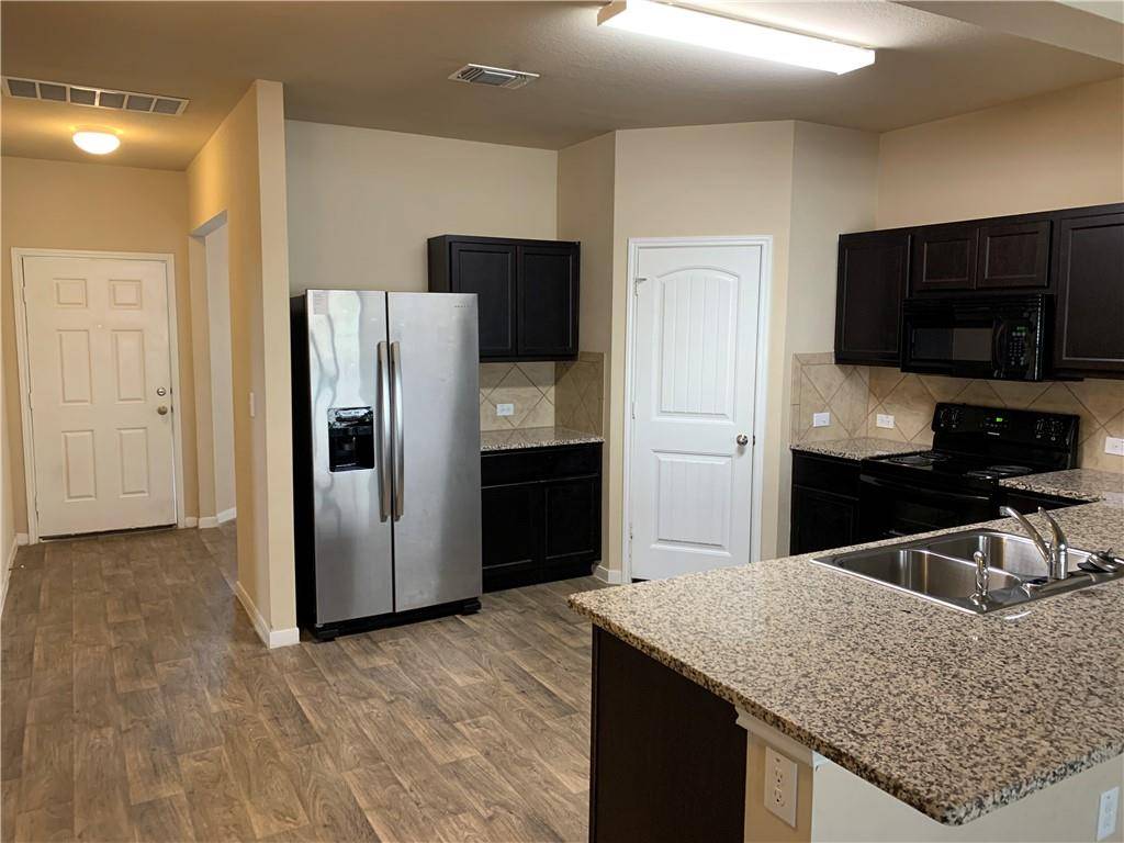 3201 Ortman DR, Pflugerville, TX 78660