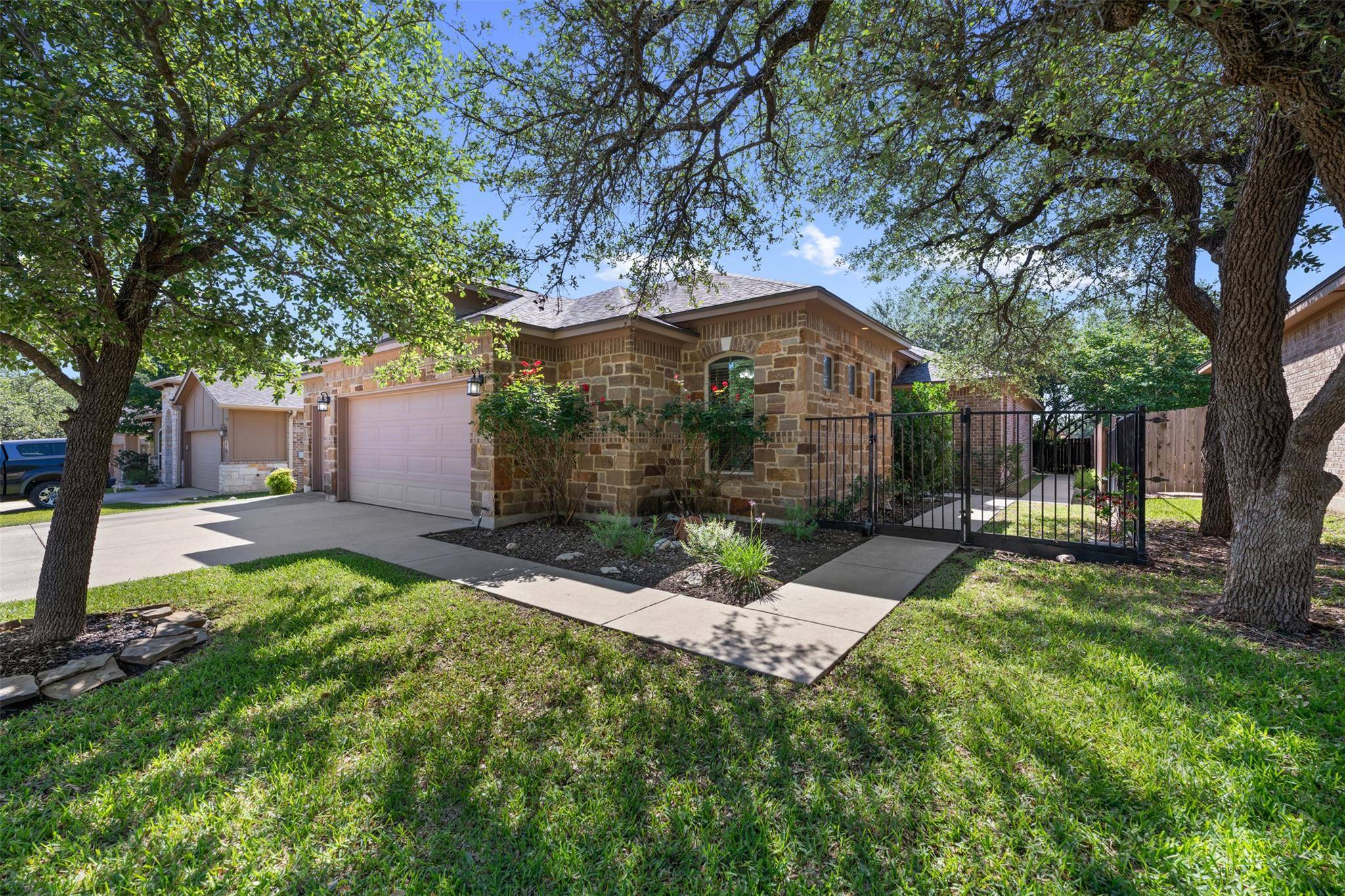 608 Algerita DR, Georgetown, TX 78628