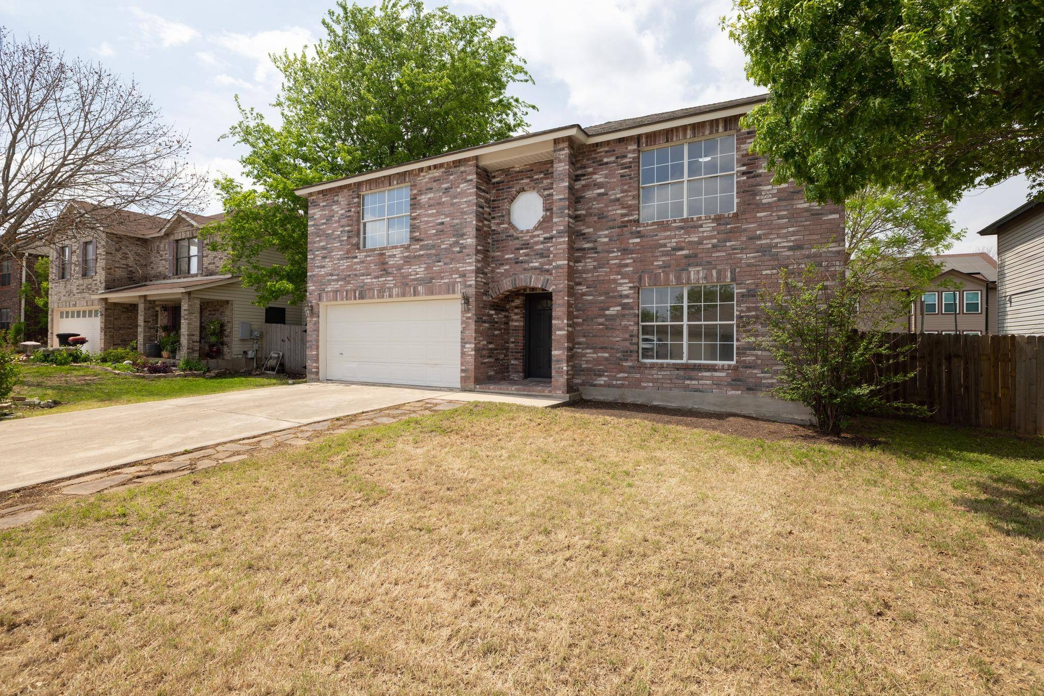 1181 Forest Bluff TRL, Round Rock, TX 78665