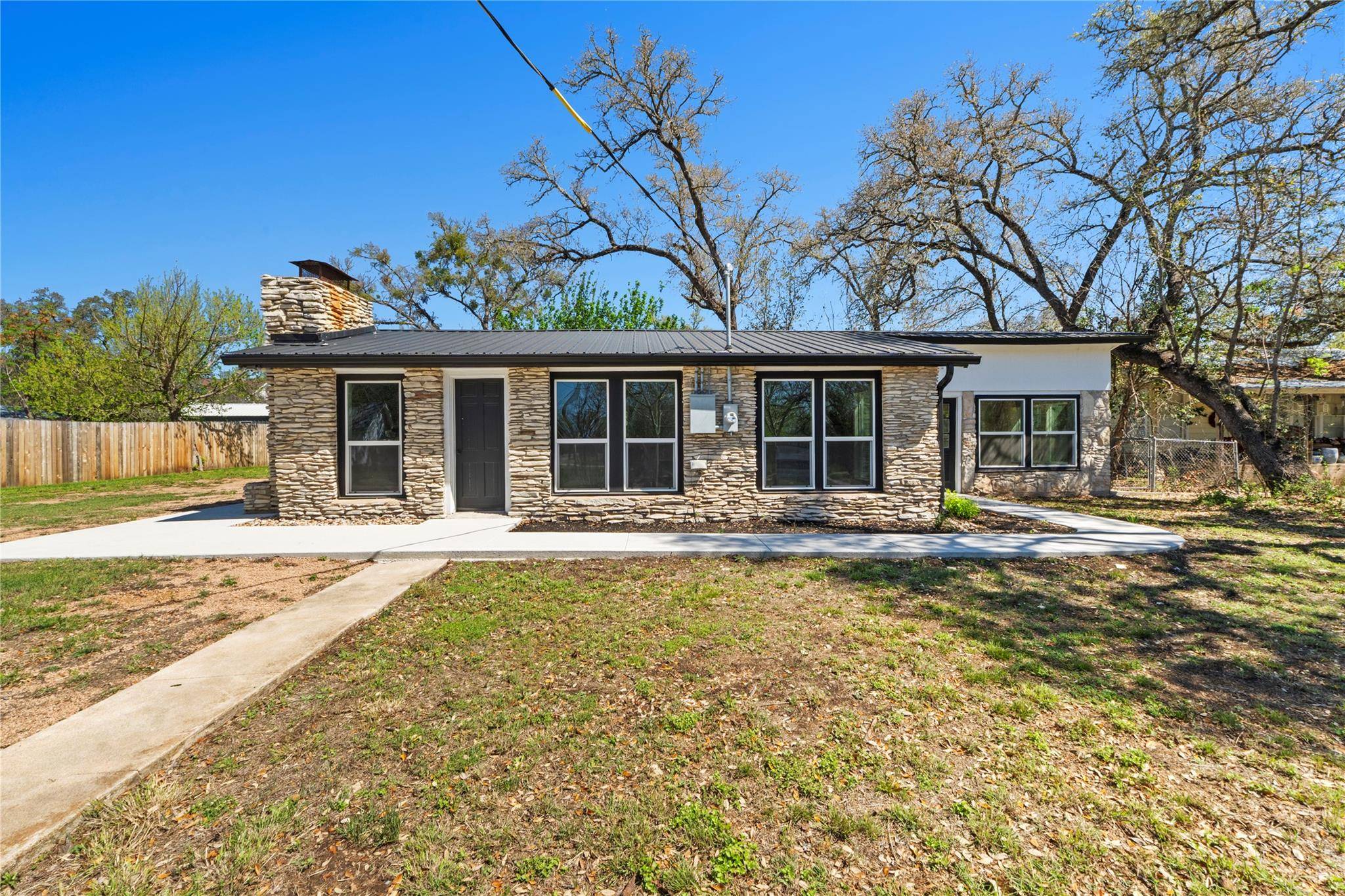 201 County Road 279, Liberty Hill, TX 78642